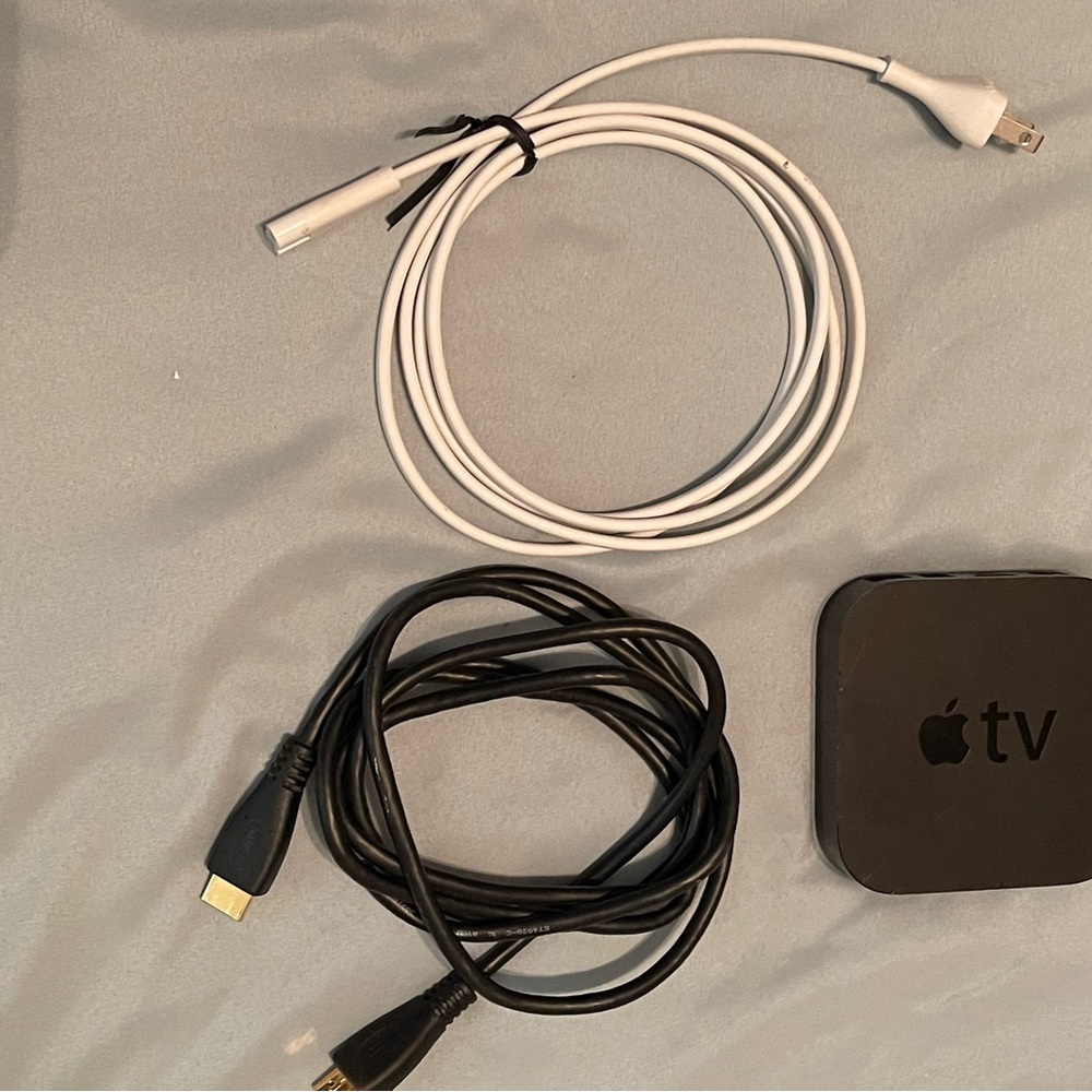 Apple TV - Picture 2 of 5